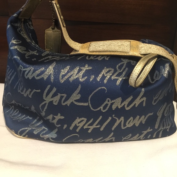 Beautiful Coach 👜 1941 pattern gold and blue 💙 - Picture 3 of 7